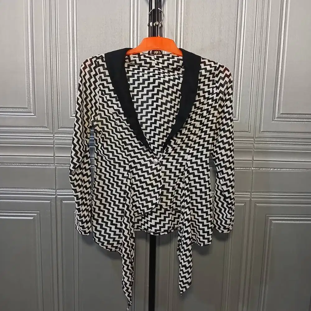 Blouse atau Outer Wanita