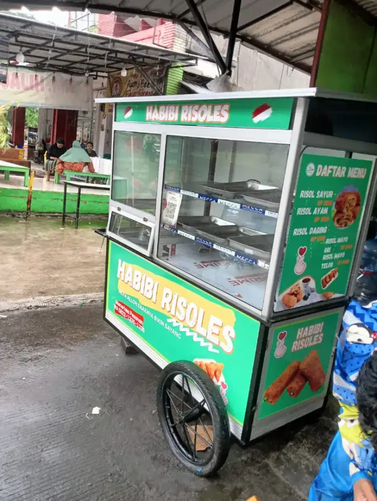 Lowongan kerja *jualan risoles di MGT (mutiara gading timur)