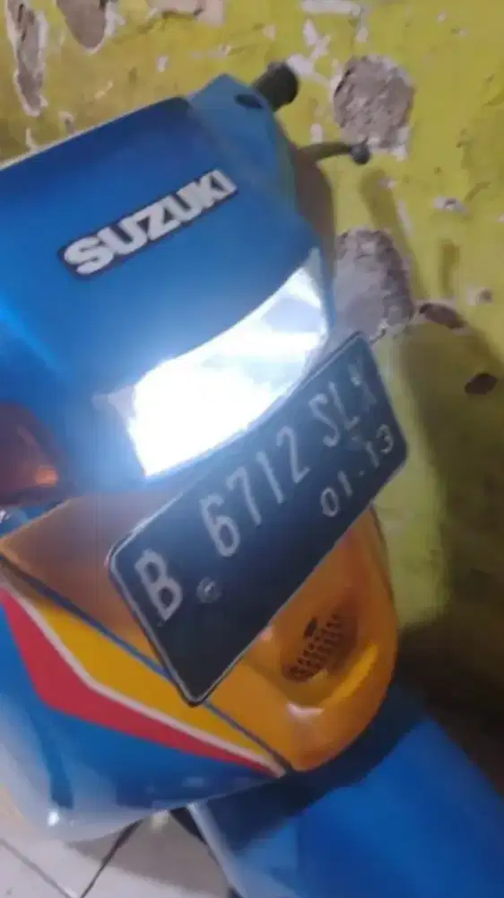 Dijual Suzuki satria 120r warna biru kuning Plat B Jaksel Gress Mulus