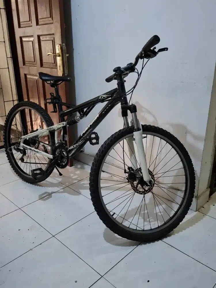 Sepeda trail polygon
