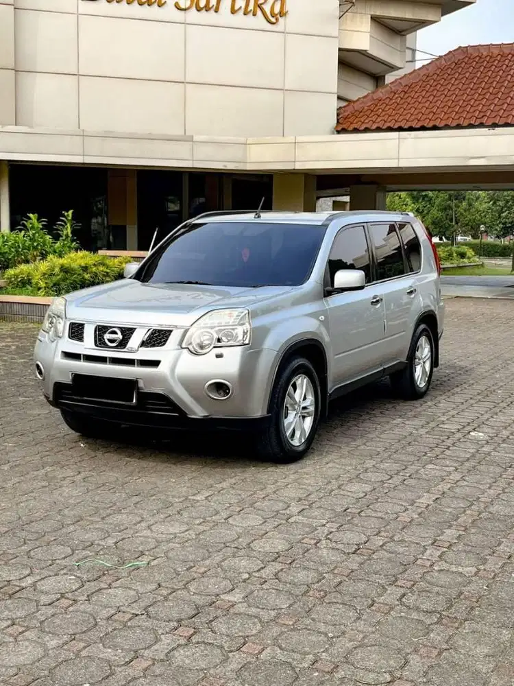 Nissan Xtrail St 2.0  T31 2011