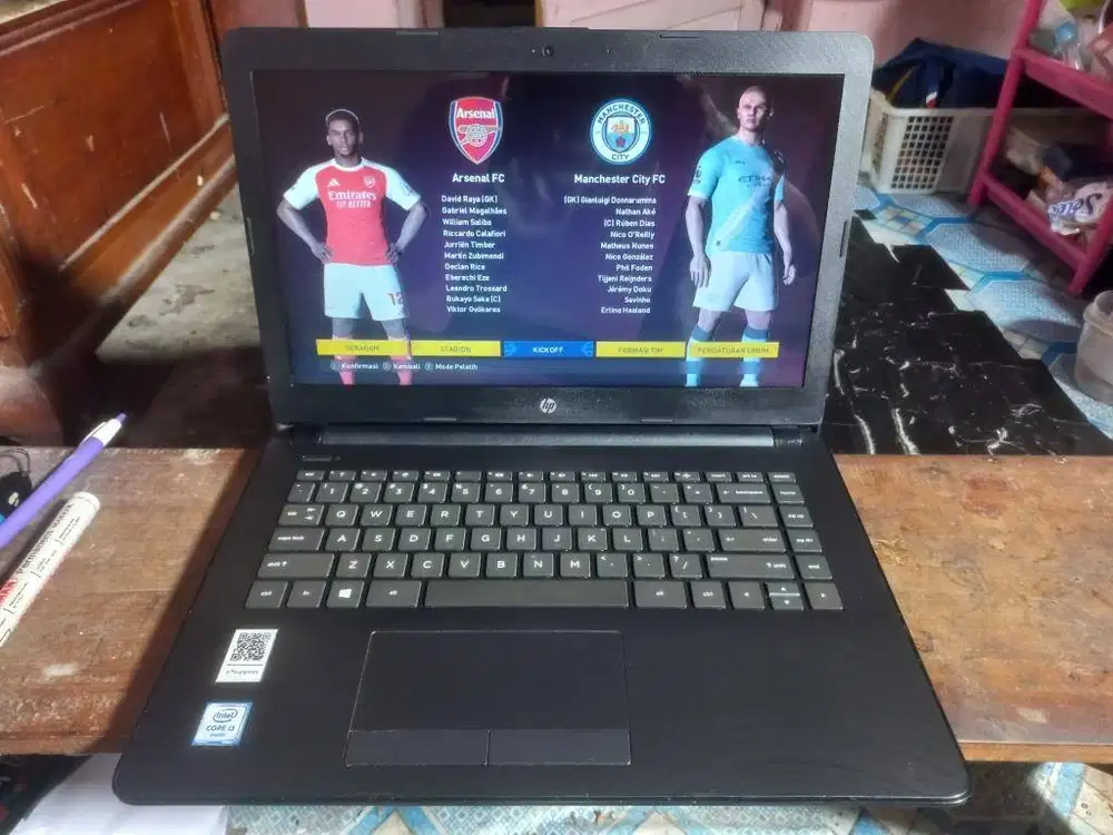 HP 14 INTEL i3 RAM 8 GB VGA 2 GB SSD FULLGAMING