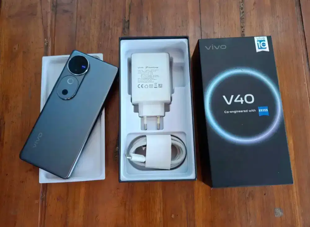 Vivo V40 5G 12/256