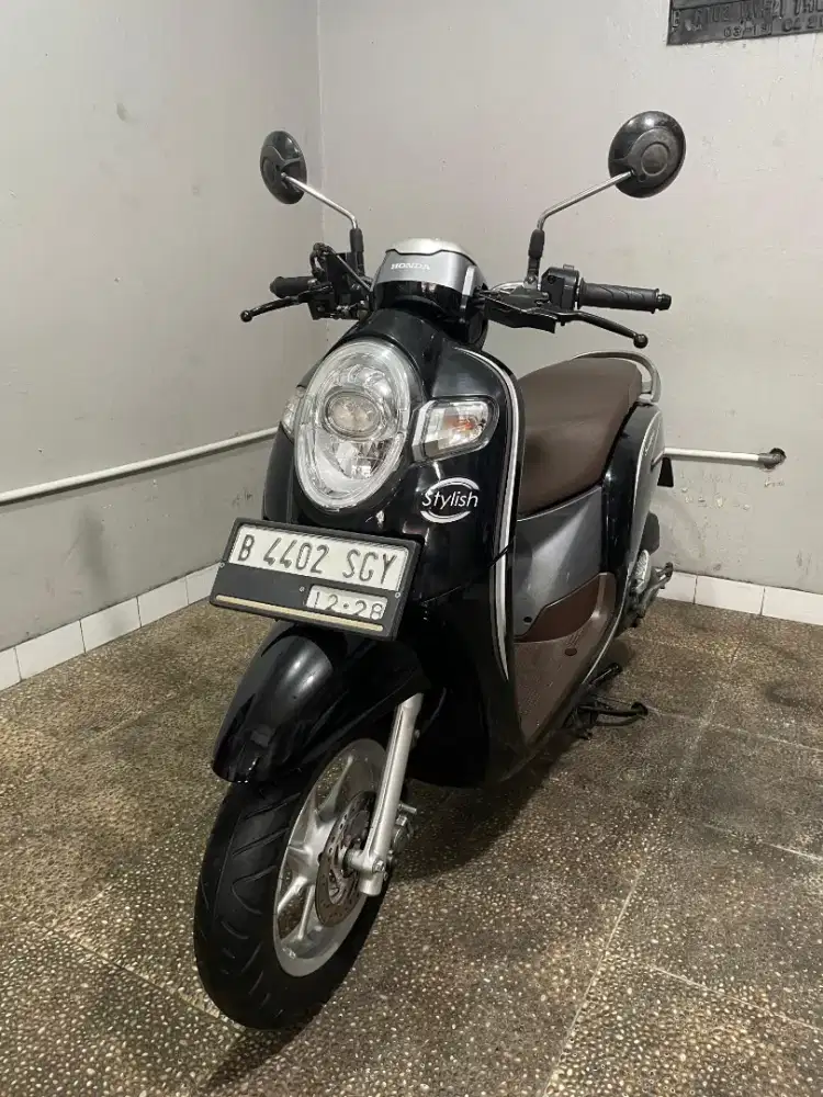 HONDA SCOOPY 2018