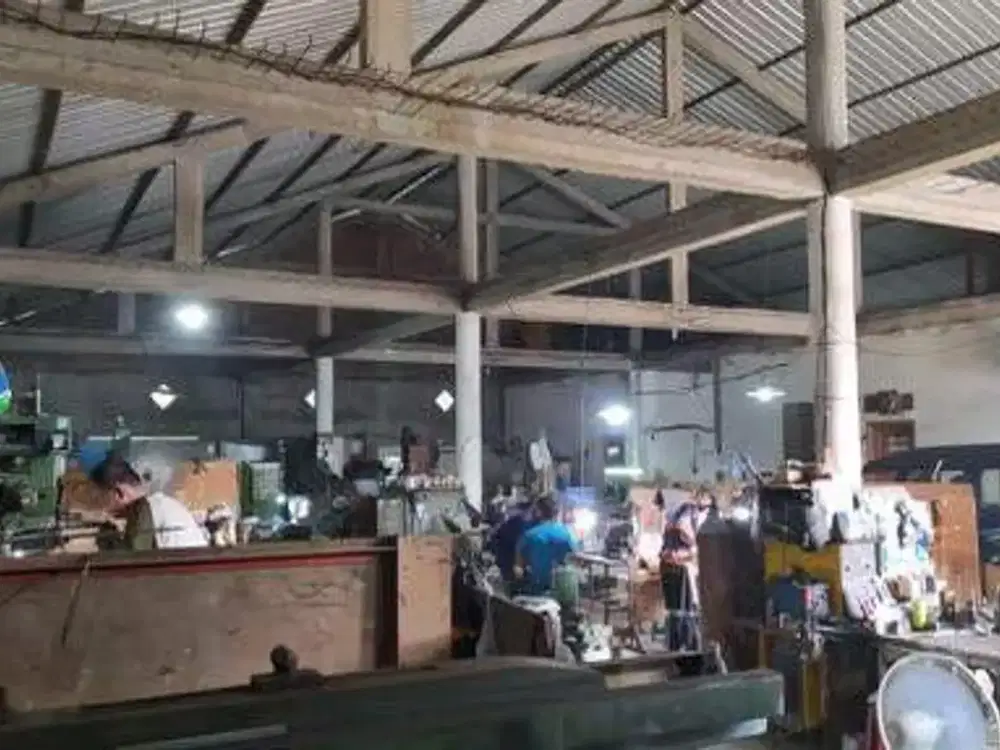 RON.A2945 GUDANG LUAS DI KH WAKHID HASYIM LEBO SIDOARJO SIAP PAKAI MURAH