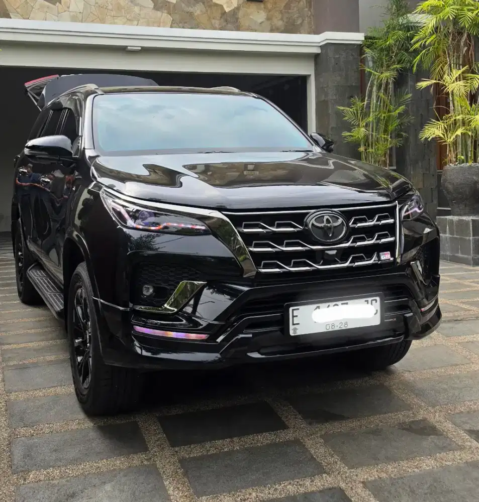 Fortuner GR 2.8 AT 2023