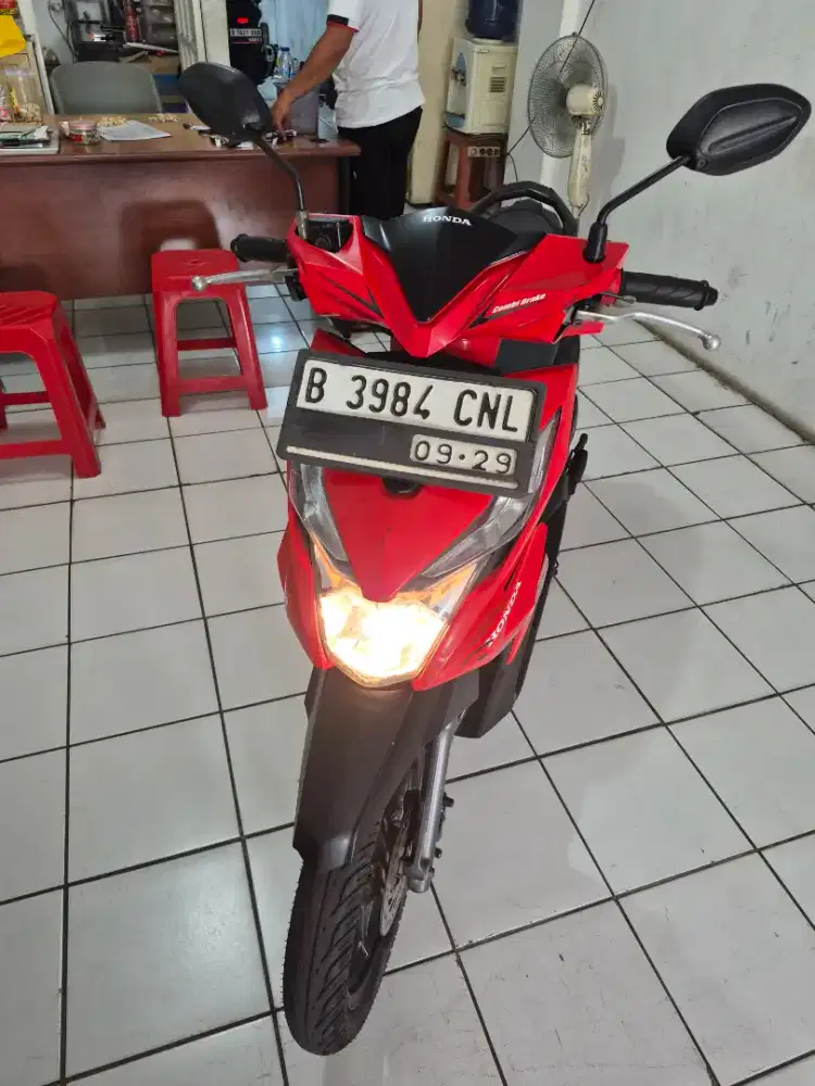 BEAT CW 2019 OKe  cas/ kredit DP 1.350