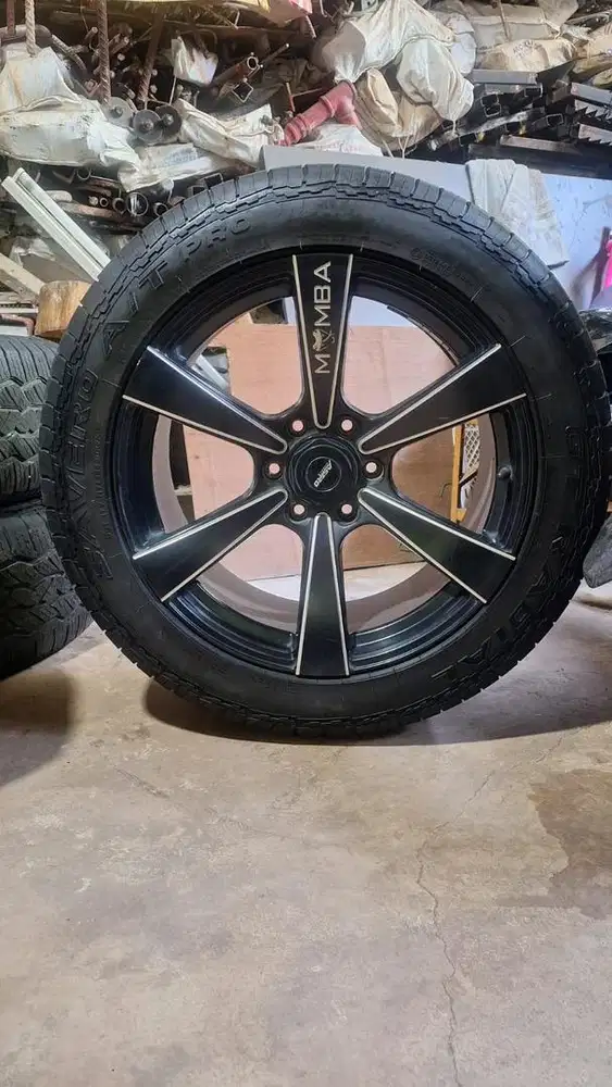 dijual velg bekas variasi mobil pajero sport merk mamba