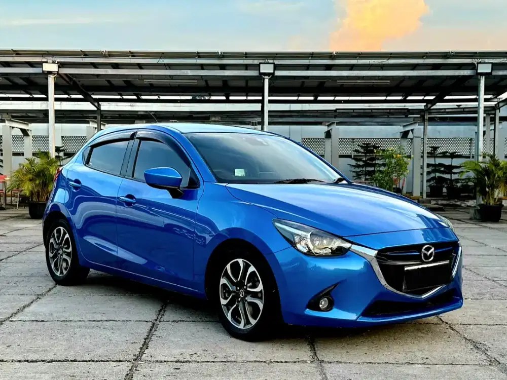 Mazda 2 GT 2015
