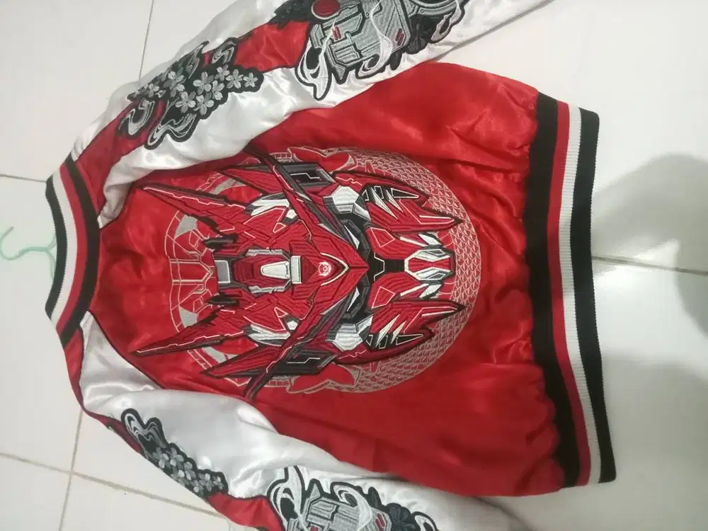 Varsity btr, hoodie skechers