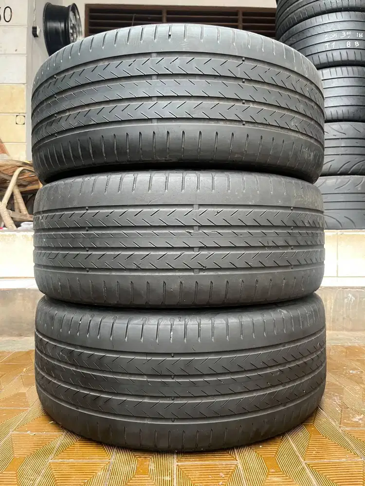 Ban Continental Eco Contact 6Q  235 45 r19  3Pcs