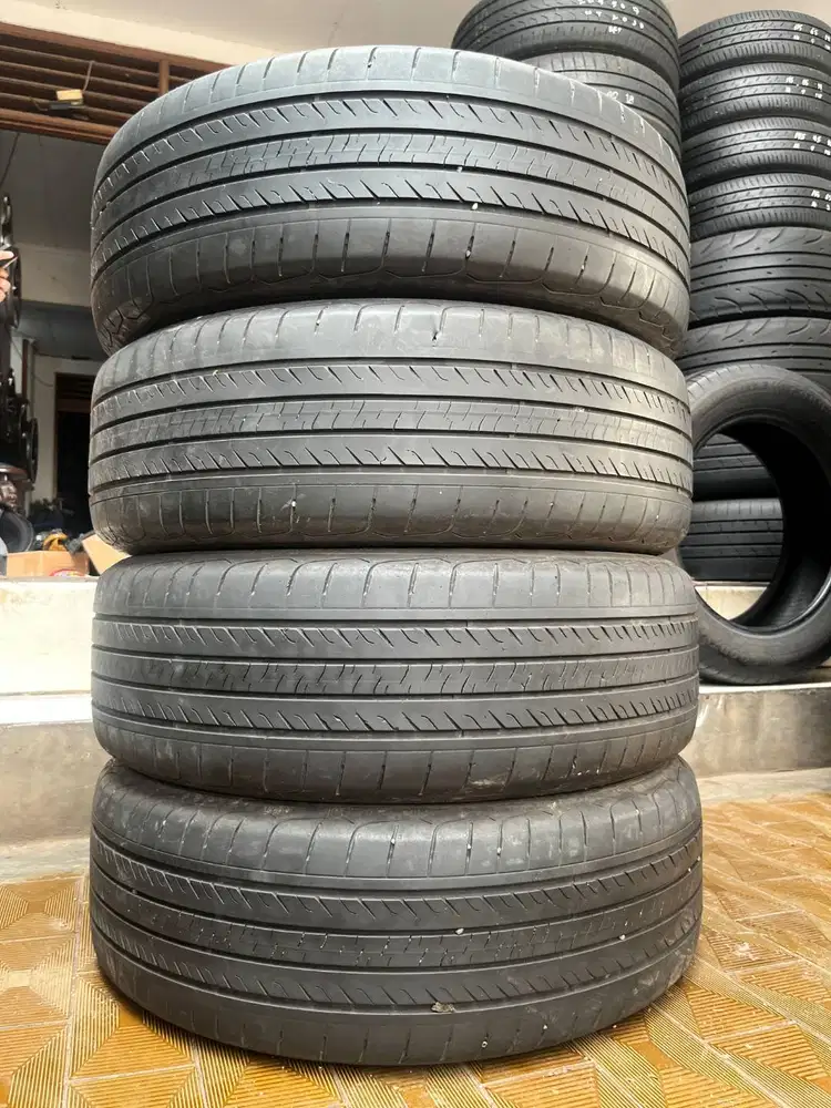 Ban Goodyear Assurance TripleMax2  215 60 r17  4Pcs