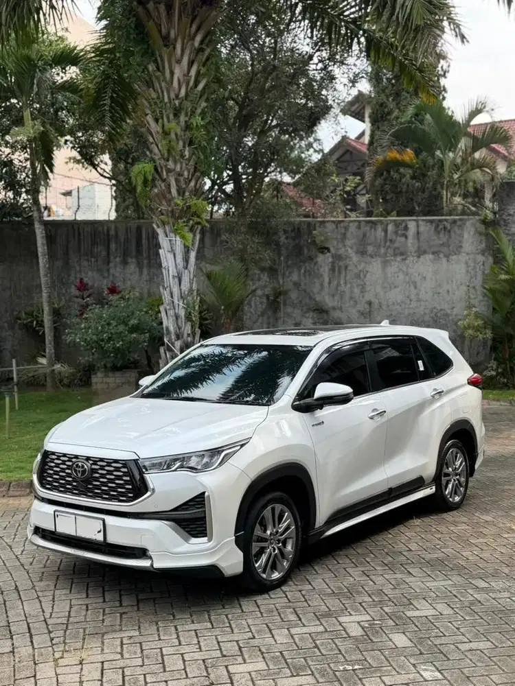 TOYOTA INNOVA ZENIX 2.0 Q HYBRID TSS MODELLISTA RSE 2023