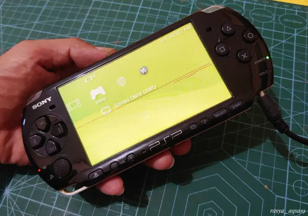 PSP 3000 SLIM BLACK PIANO 8GB