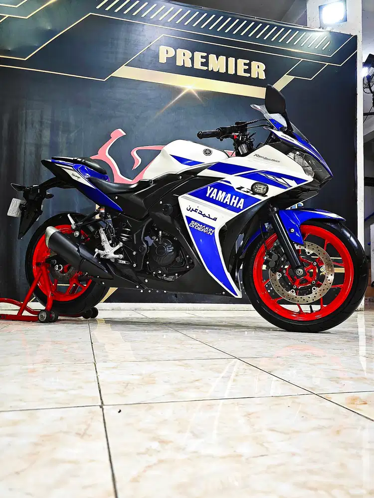 Yamaha R25 GP Series 250cc mewah murah gas bro. Anugerah motor rungkut
