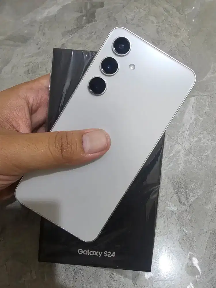 Samsung S24 Basic 8/512GB GREY