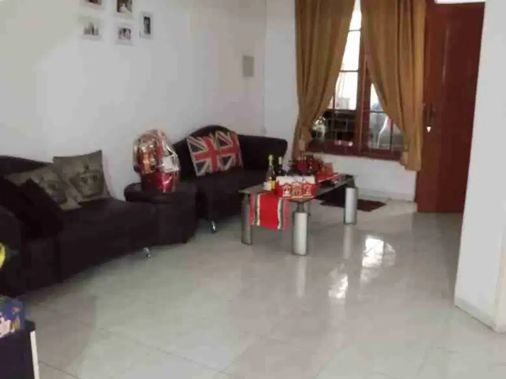 Dijual cepat rumah Muara Karang