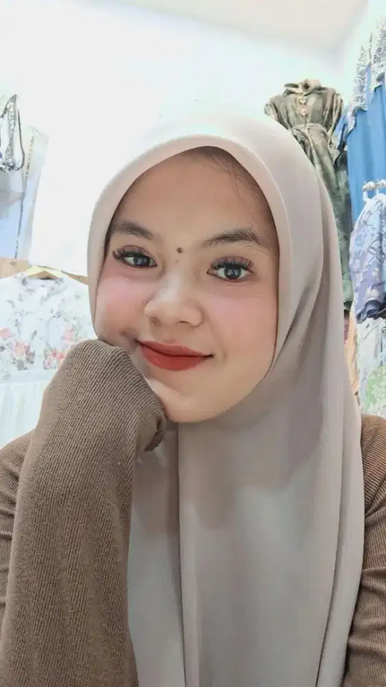 Sedang mencari pekerjaan ,