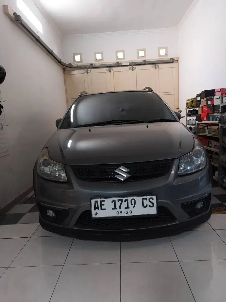 for sale Suzuki SX4 RC 1 Thn 2012 milik pribadi