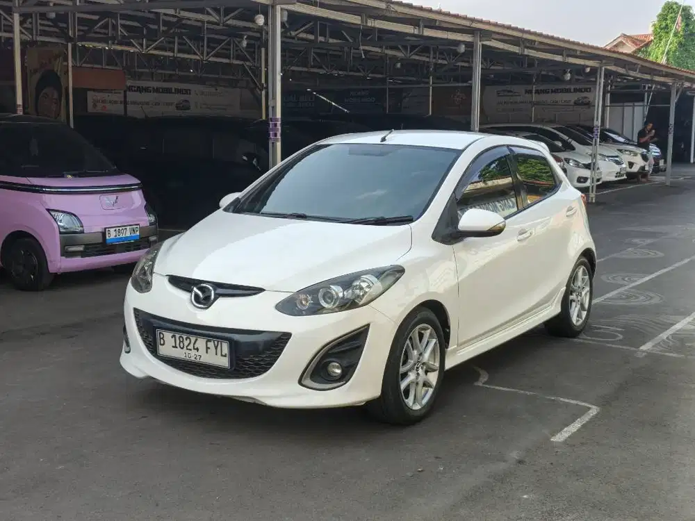 Mazda 2 RZ Matic 2012 Dp 10 Juta