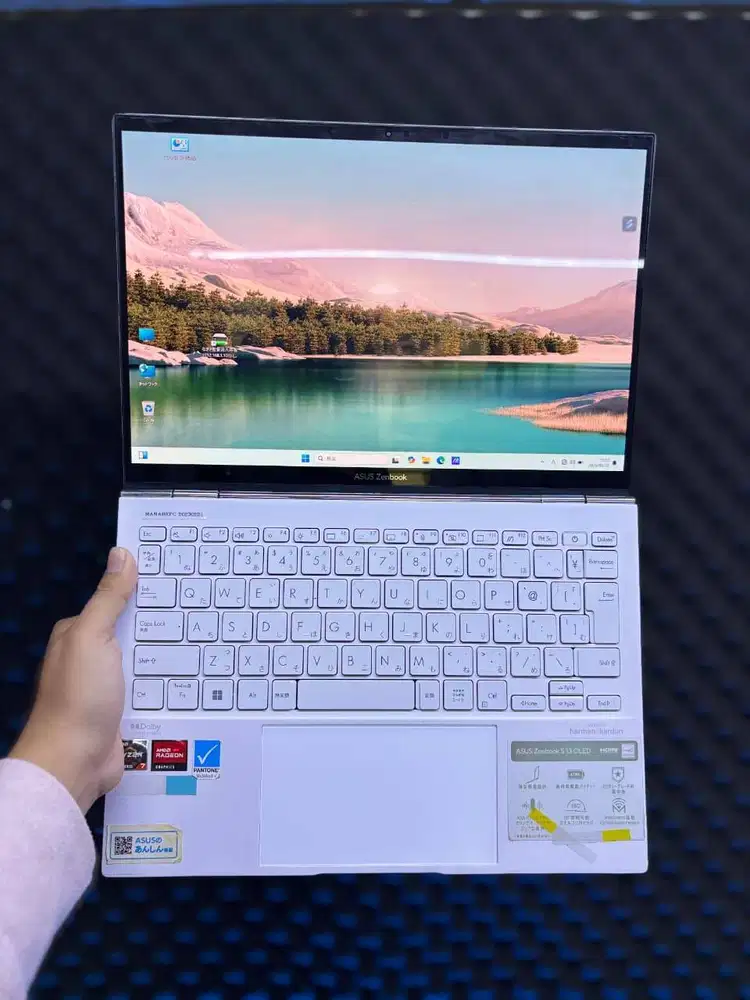 laptop Ryzen 7 yang cocok untuk multitasking dan coding