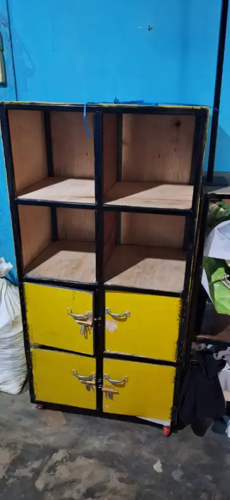 Dijual Loker second