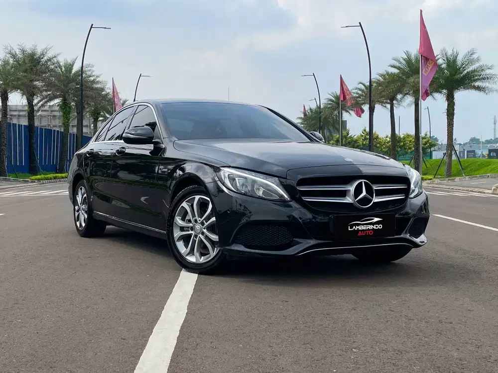 MERCEDES BENZ C200 AVG 2.0 TURBO 2015 W205 LOW ODO !!