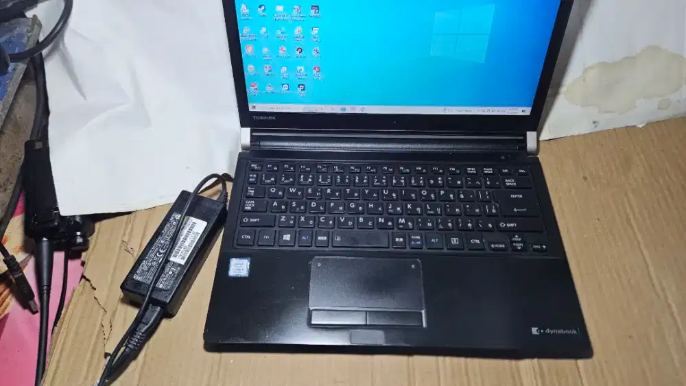 Laptop Toshiba Dynabook R73