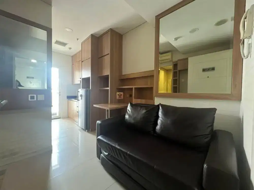 Selangkah ke Mall CP & Taman Anggrek, Disewa 1BR Madison Park Furnished Minimalis City View, Fasilitas Kolam Renang, Gym, Sky Garden, Billiard