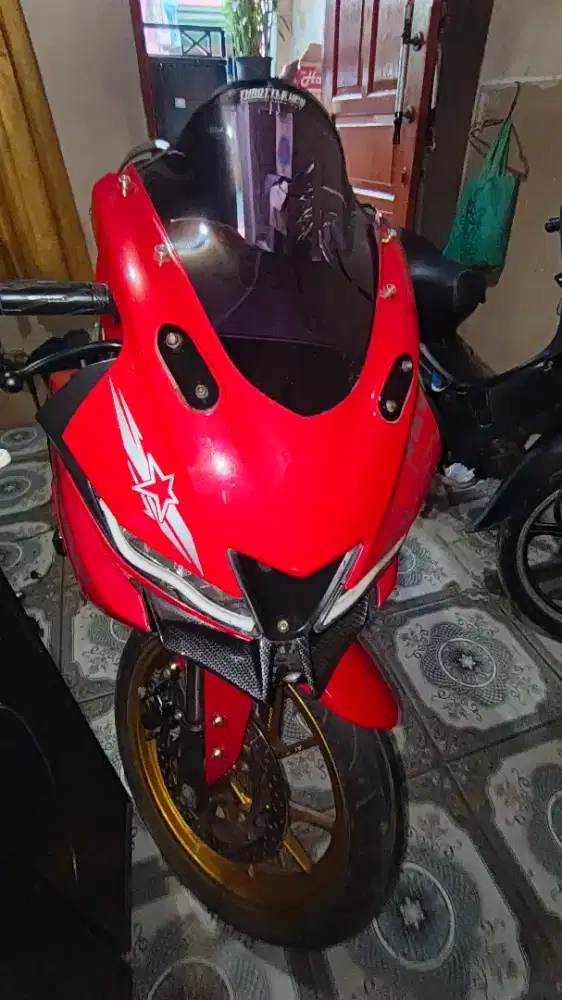 Yamaha R15 V3 2017