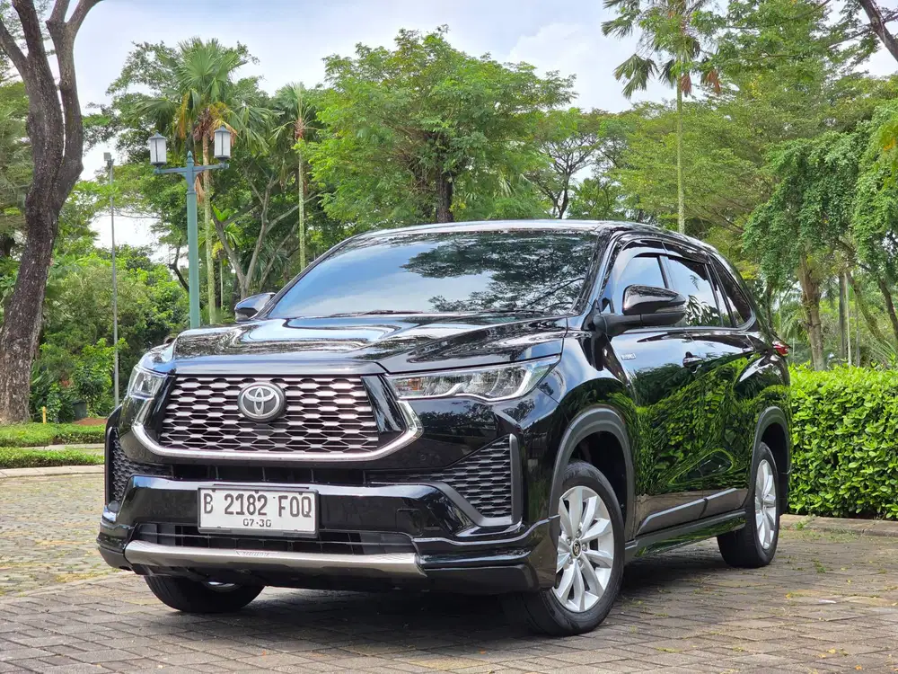 KM.8.RB|PERFECT| INNOVA ZENIX V HYBRID MODELLISTA 2025 HITAM FULL ORI.