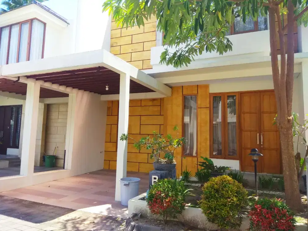 Disewakan Rumah Full Furnish di Perumahan Elit