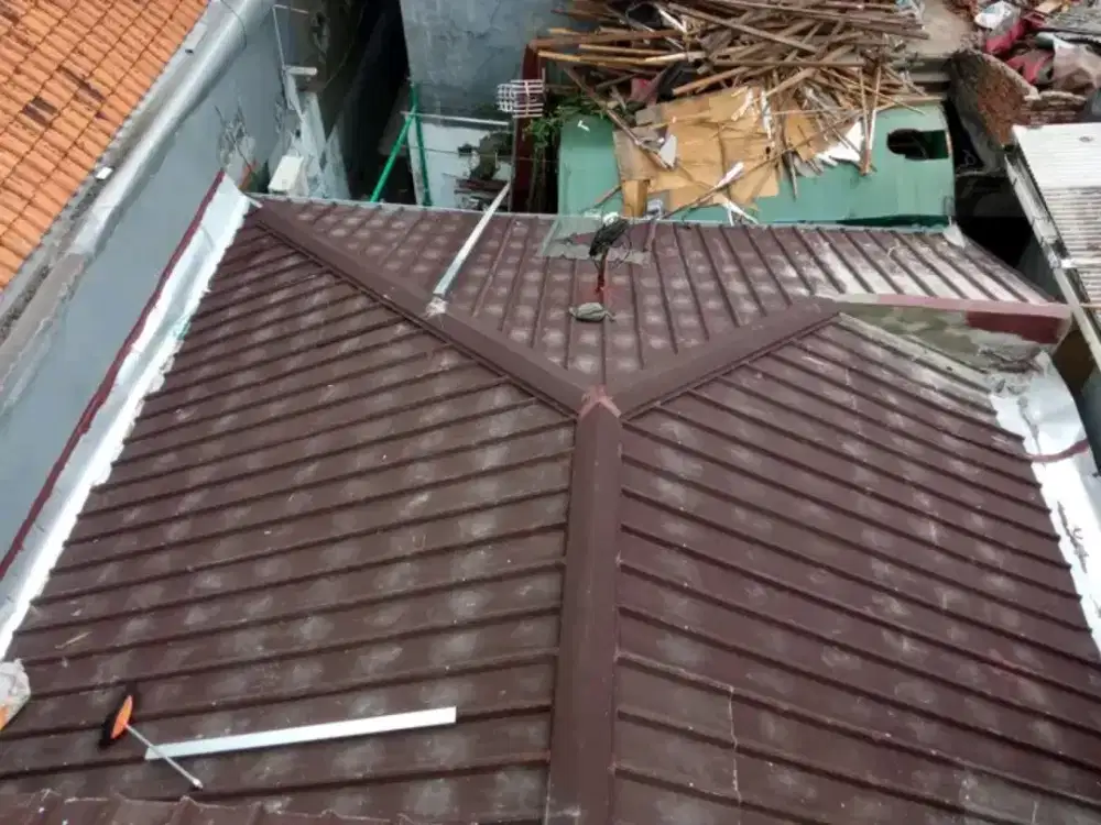 perbaik.kan atap rmh..Dan Plafon