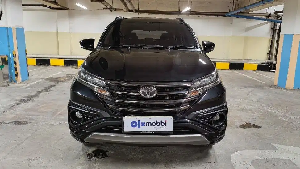 DP MURAH Toyota Rush 1.5 GR Sport Bensin-AT 2022 Hitam CDFYB
