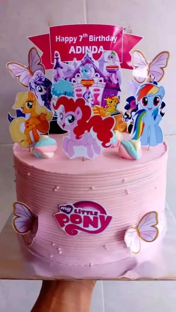 KUE ULANG TAHUN ANAK DAN DEWASA