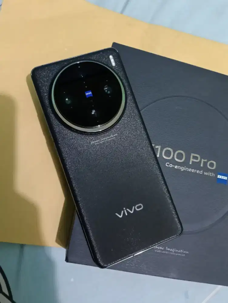 X100 PRO 16+16/512 Muluss resmi