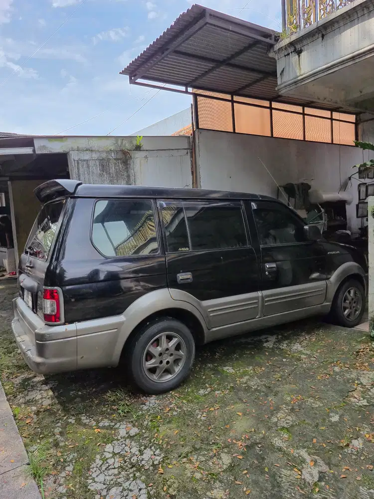 Mitsubishi Kuda 2002 Bensin