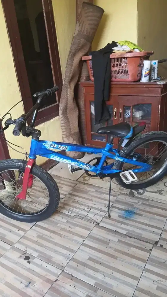Sepeda bmx race fasifik almunium ban 20 tinggal goes
