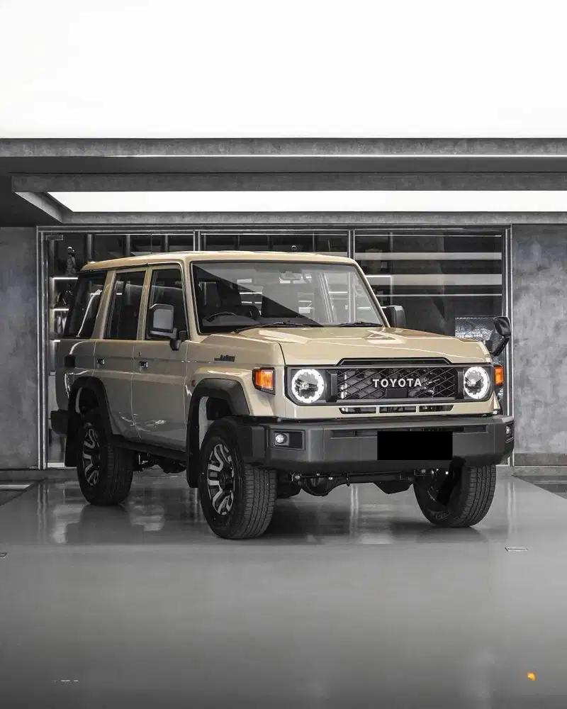 [ BRAND NEW ] Land Cruiser 70 GXL Wagon / LC70