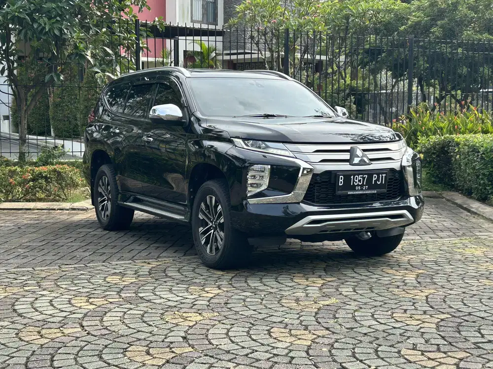DP 5JUTA Pajero Sport Dakar Turbo 4x2 Diesel AT Automatic 2022