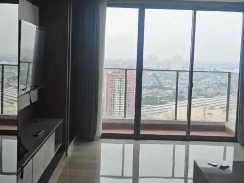 disewakan Apart Holland village private lift ,4 bedroom,Fullfurnish , Cempaka putih