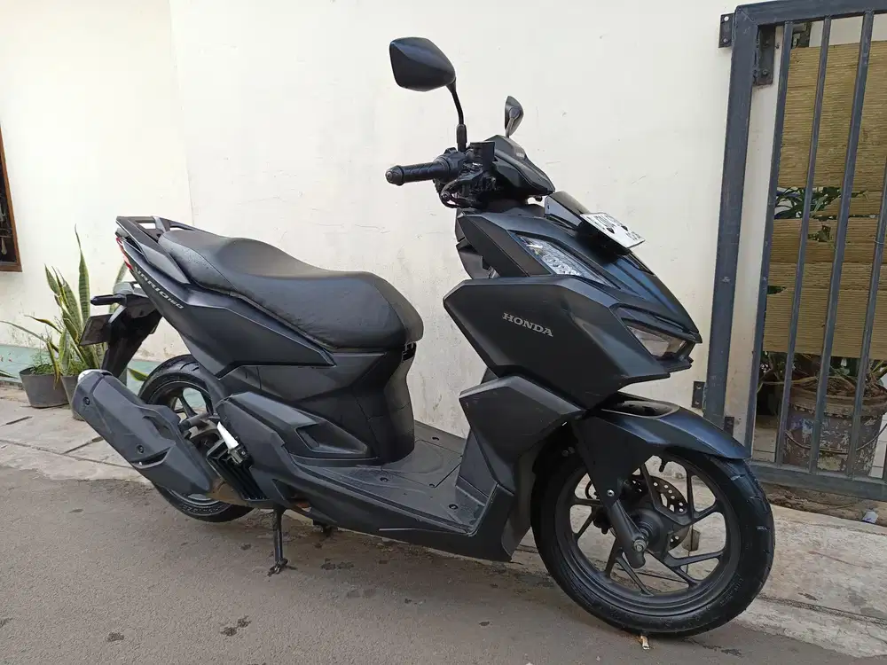 Honda vario 160 cbs 2023 mesin sehat terawat