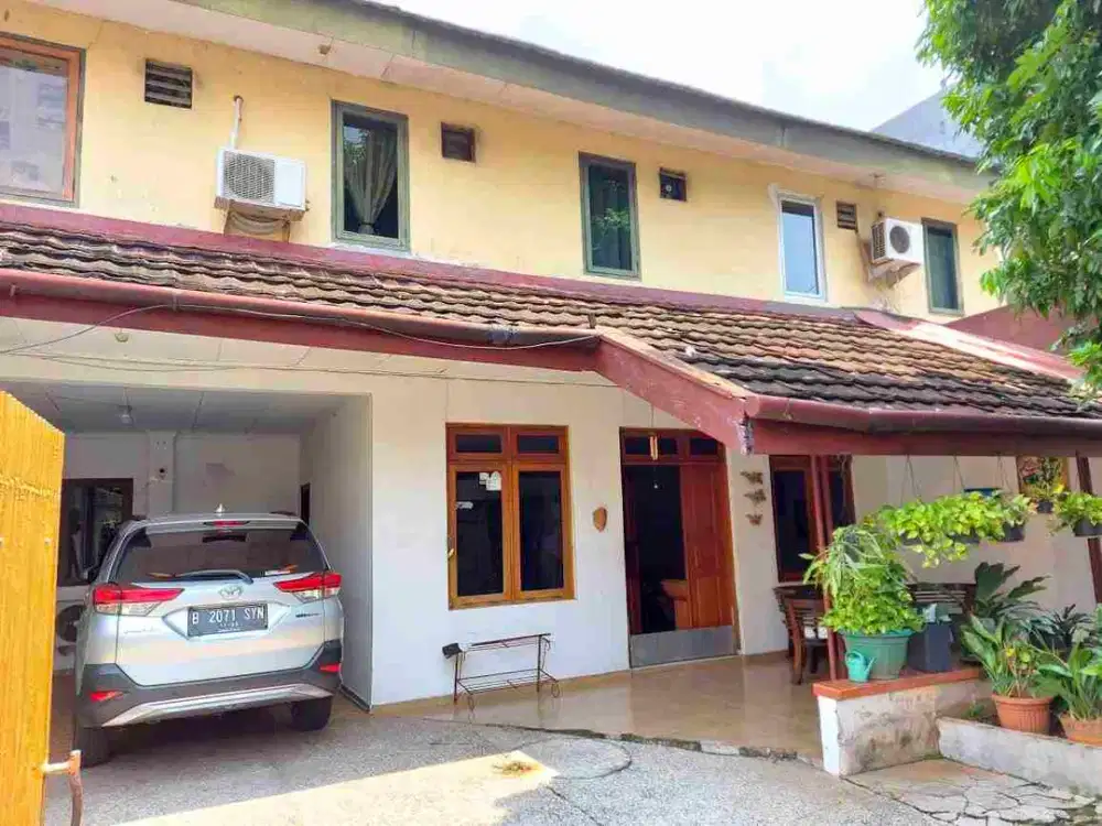 RUMAH KOST 8 KAMAR TIDUR FULL FURNISH DI  RADIO DALAM, KEBAYORAN BARU