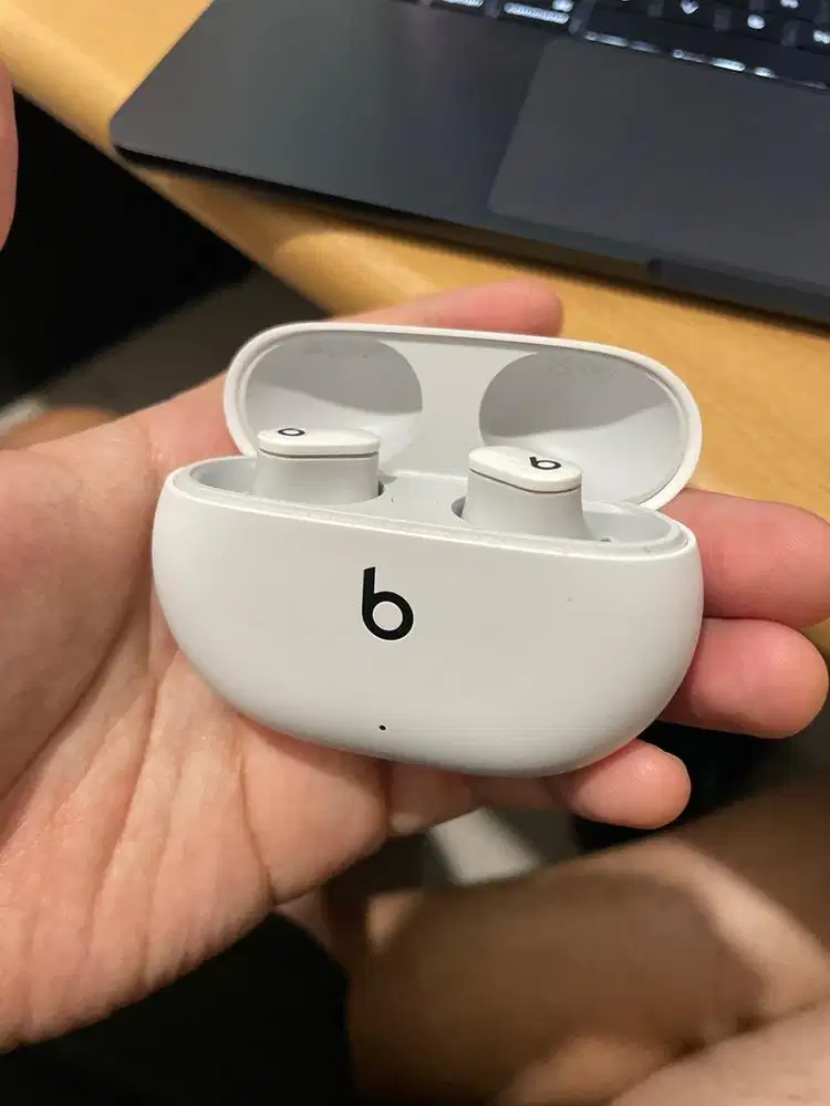 Beats studio buds