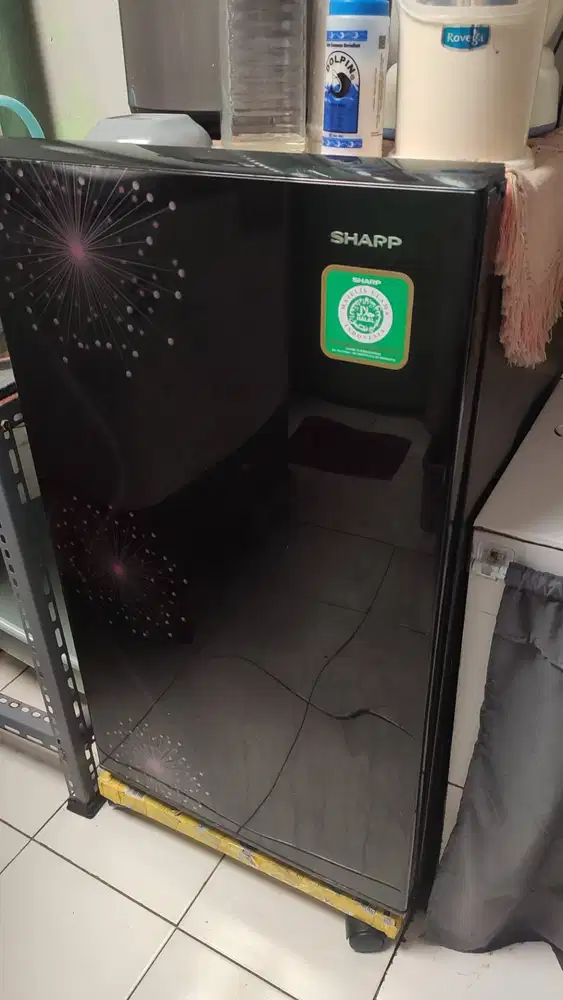 Kulkas sharp 1 pintu