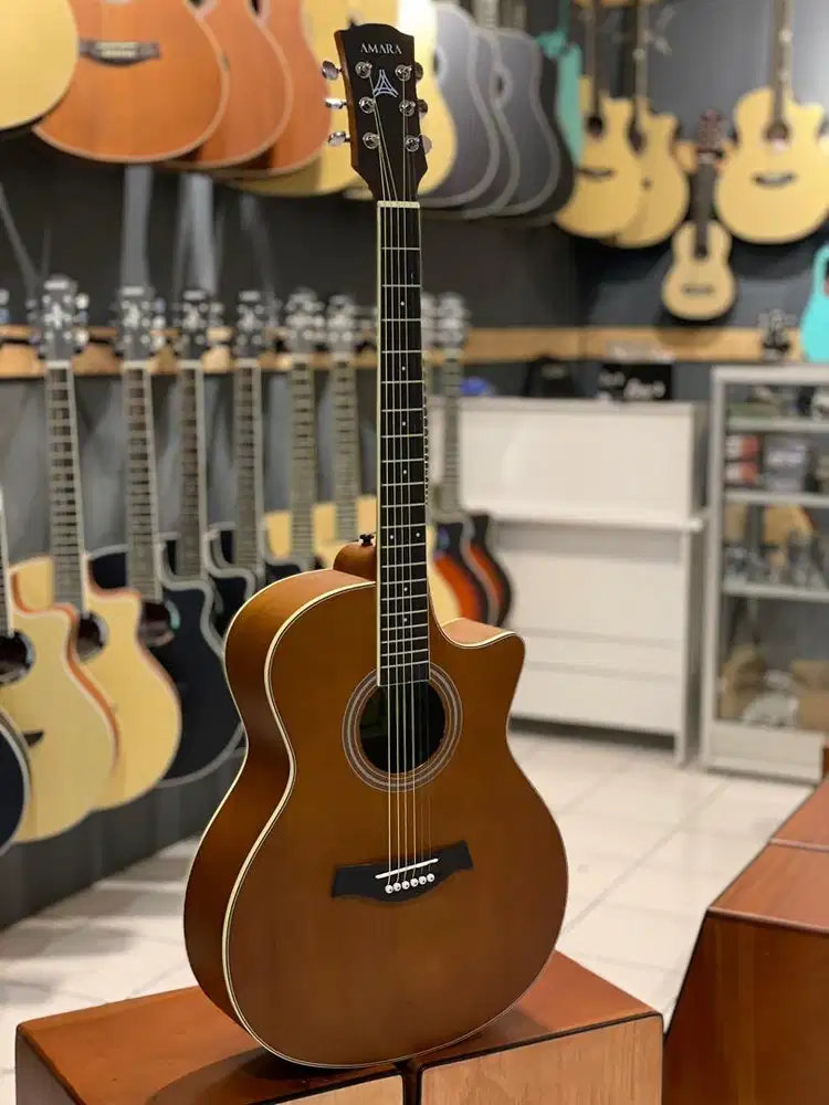 Gitar Akustik Original Amara