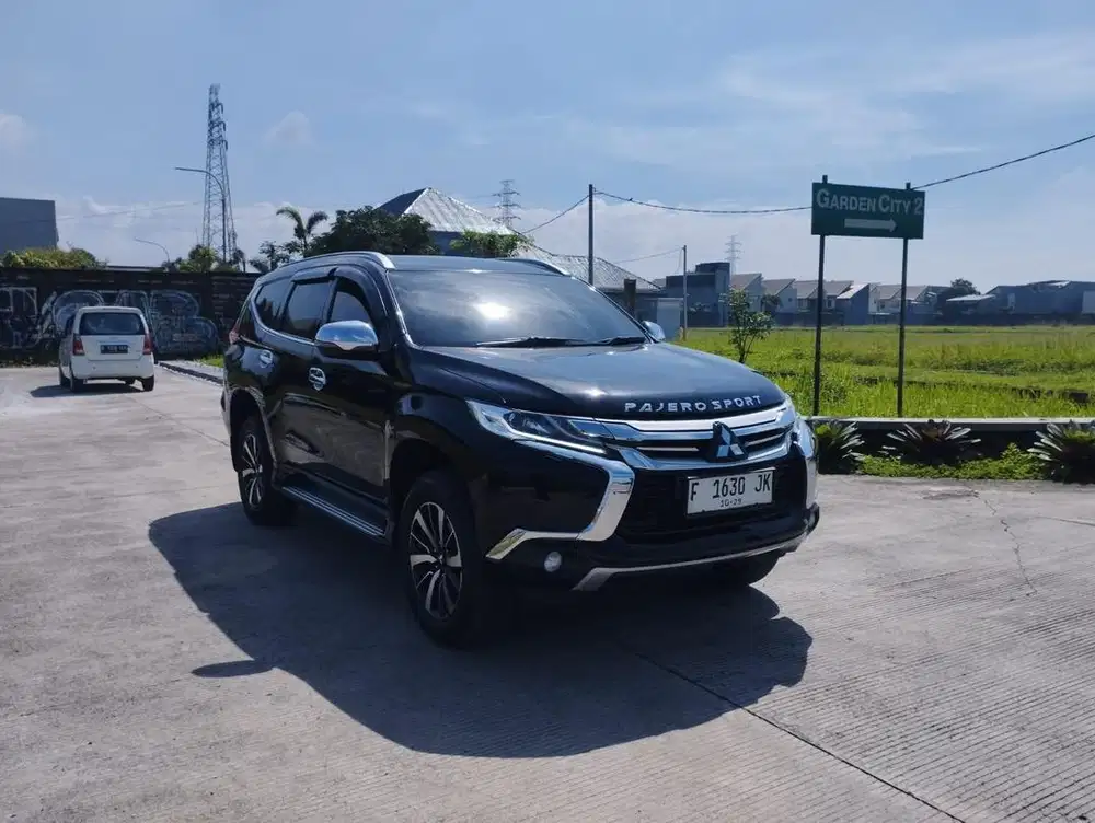 pajero sport dakar ultimate CBU 2019 DP Minim