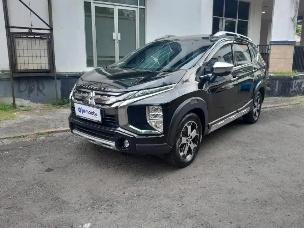 Mitsubishi Xpander 1.5 Cross Premium Package Bensin AT 2020 Hitam