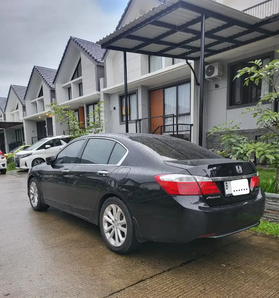 Jual mobil bekas