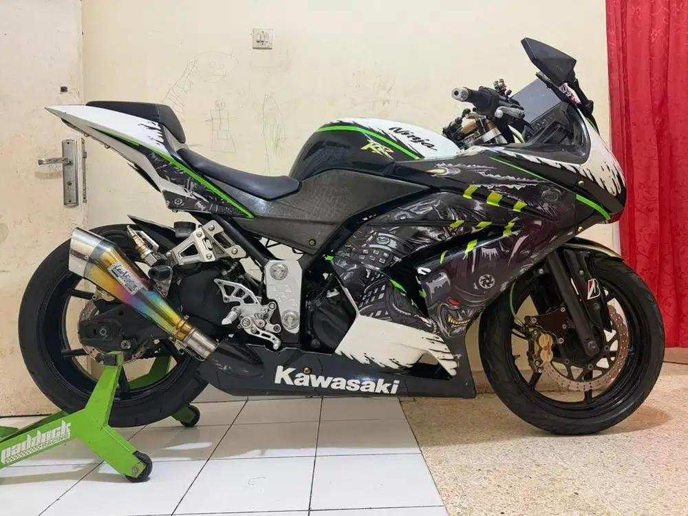 Kawasaki Ninja 250 Karbu 2011 Fullmodif
